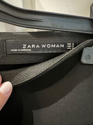 Minifalda Zara negra