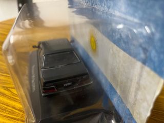Peugeot 505 Sri 1992 coche a escala 1/43