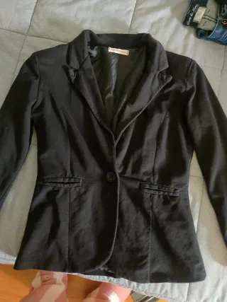 Americana Negra Ajustada