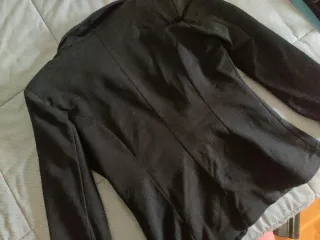 Americana Negra Ajustada