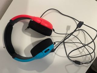 Cascos Nintendo Switch Rojos y Azules