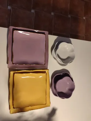 Juego de loza cerámica morado y amarillo