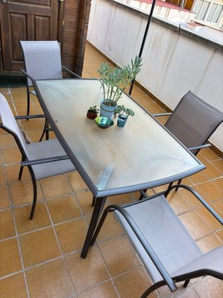 Mesa comedor exterior 150x90 + 4 sillas