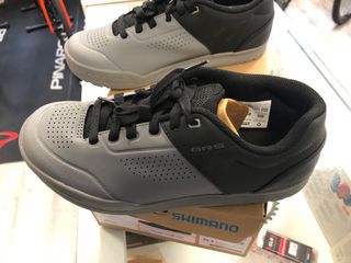 Zapatillas Shimano GR5 Talla 41 Gris/Negro