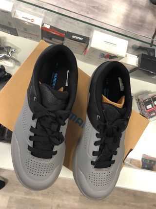 Zapatillas Shimano GR5 Talla 41 Gris/Negro