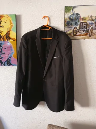 Solo la parte de arriba ,Traje negro elegante , ut