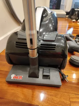 Aspiradora Polty con filtro de agua