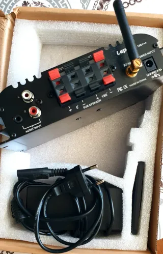 Amplificador Lepy LP-168 Plus Hi-Fi USB BT