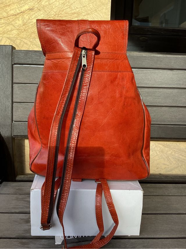 Mochila artesanal de cuero