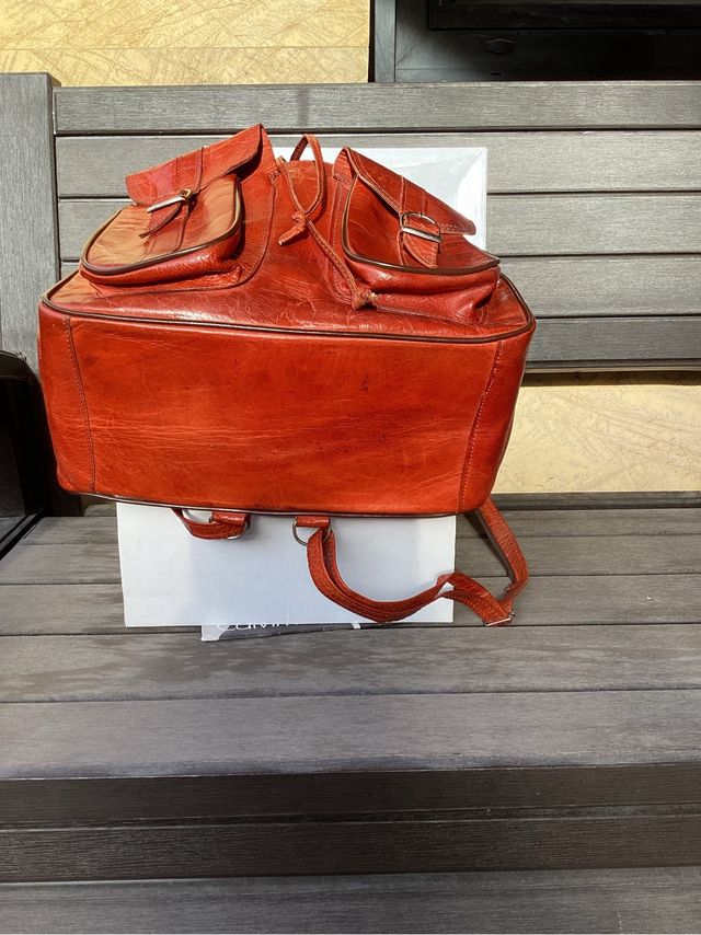 Mochila artesanal de cuero