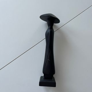 Figura Monje Decorativa