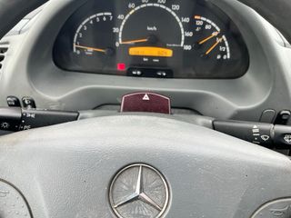 Mercedes-Benz Sprinter 2006
