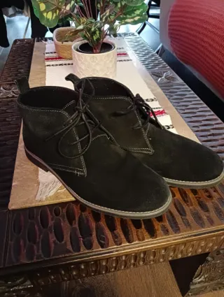 Lote botines de cuero y cartera cuero hombre