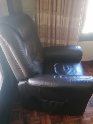 2 Sofás Eléctricos uno esta bien y otro regular