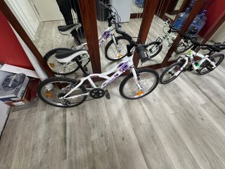 Bicicletas infantiles blancas