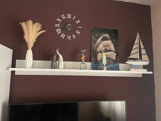 Mueble salón con estante y botellero