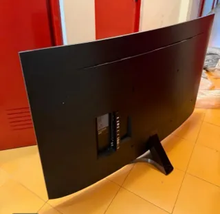Samsung TV 50 Curva Smart TV 4K UHD Wifi