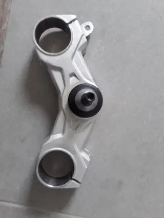 Puente inferior horquilla BMW R1250GS