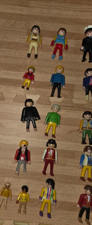 Lote 42 Figuras Playmobil