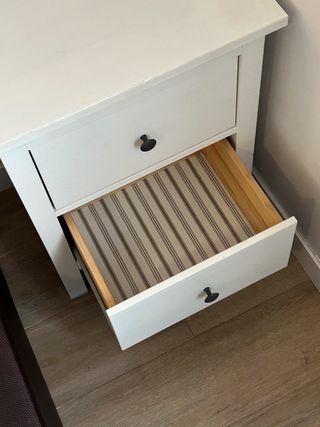 Mesita de noche IKEA HEMNES blanca