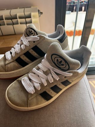 Zapatillas Adidas Campus Beige y Negras