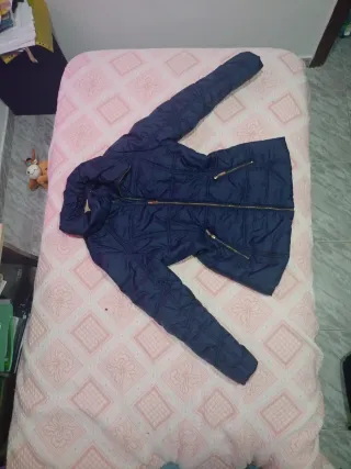 Chaquetón azul acolchado