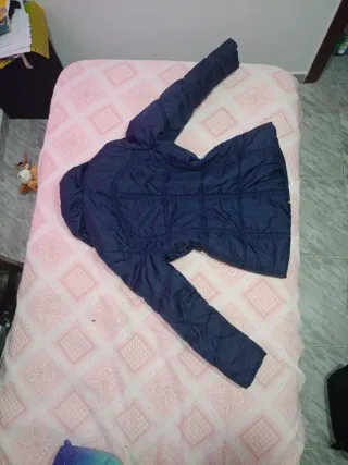 Chaquetón azul acolchado