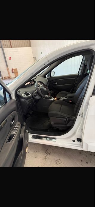 Renault Grand Scenic 2010