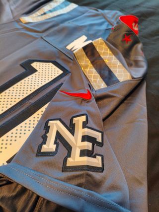 Camiseta NFL Patriots de Maye