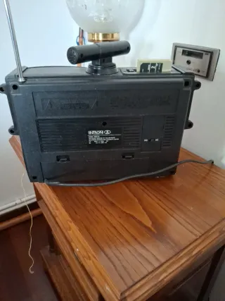 Radio Intron.Compleramente nueva