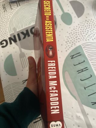 El secreto de la asistenta (La asistenta 2)