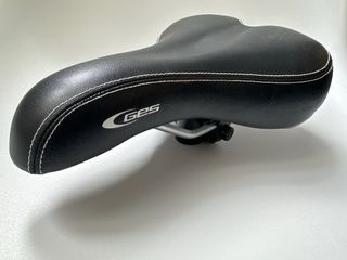Sillín de bicicleta G25 + nuez