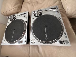 Giradischi Audio-Technica AT-LP140 XP SILVER