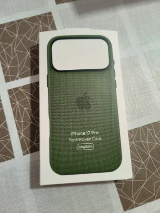 Funda Apple iPhone 17 Pro Max TechWoven