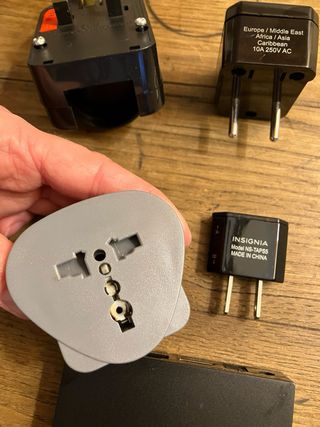 Lote Cargador Apple + Adaptadores Viaje