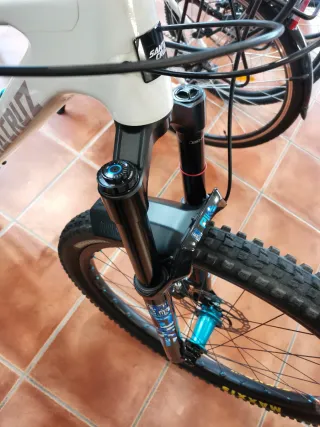 Impresionante Santa Cruz Tallboy V4 talla M