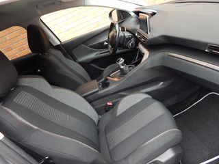 Peugeot 3008 1.5 HDI 130 ACTIVE