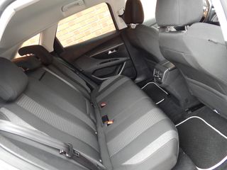 Peugeot 3008 1.5 HDI 130 ACTIVE