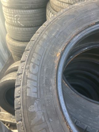 Neumático usado 195/70 R15C 104R segunda mano