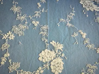 Colcha novia antigua tul encaje