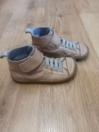 Botas piel rosa claro T29. Blanditos by crios.