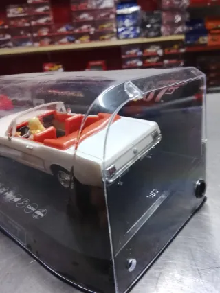 Scalextric Superslot Ford Mustang 007 goldfinger