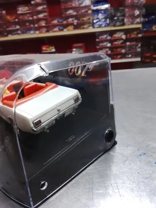 Scalextric Superslot Ford Mustang 007 goldfinger