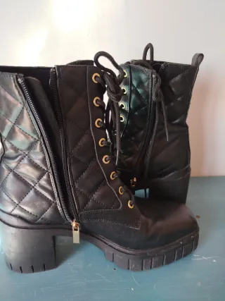 Botas negras 40 Corina