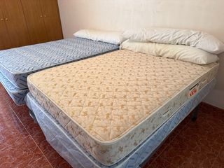 Colchones 135x190 y 90x180, Somieres y Mesitas