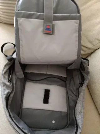 Mochila Antirrobo Portátil /Libros Negra Gris