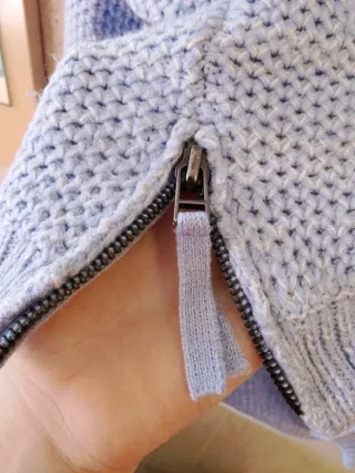 Jersey Bershka azul punto arroz cremalleras