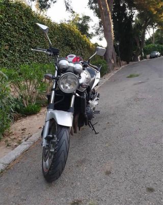 Honda CBF 600 Naked Plata  19 años , poco uso