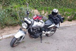 Honda CBF 600 Naked Plata  19 años , poco uso