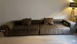 Sofá de piel de búfalo